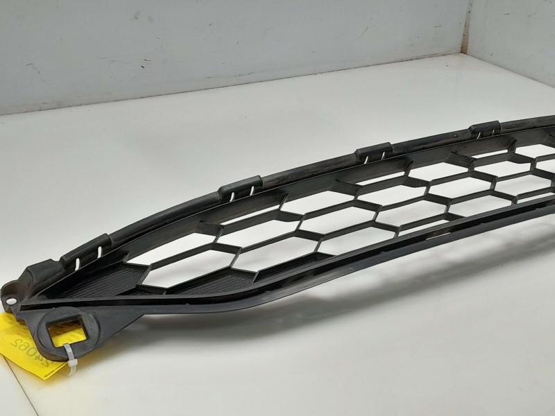 2016-2018 Honda HR-V Lower Center Bumper Grille Genuine OEM Part 71103T7JH00
