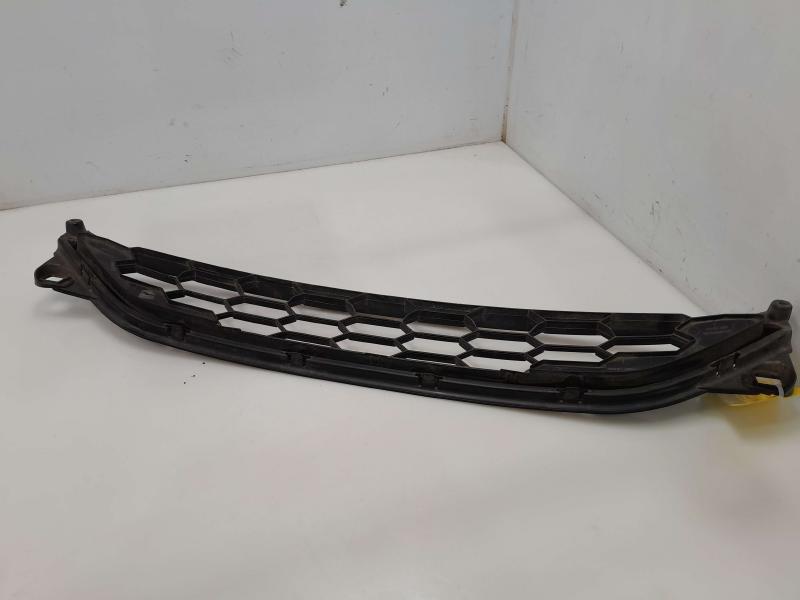 2016-2018 Honda HR-V Lower Center Bumper Grille Genuine OEM Part 71103T7JH00