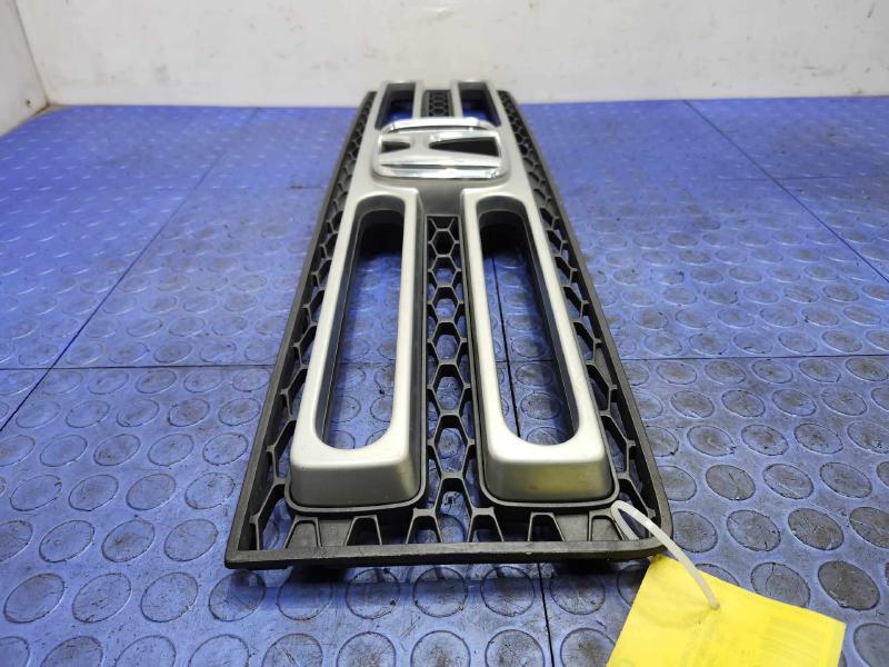 2006 Honda Ridgeline Grille