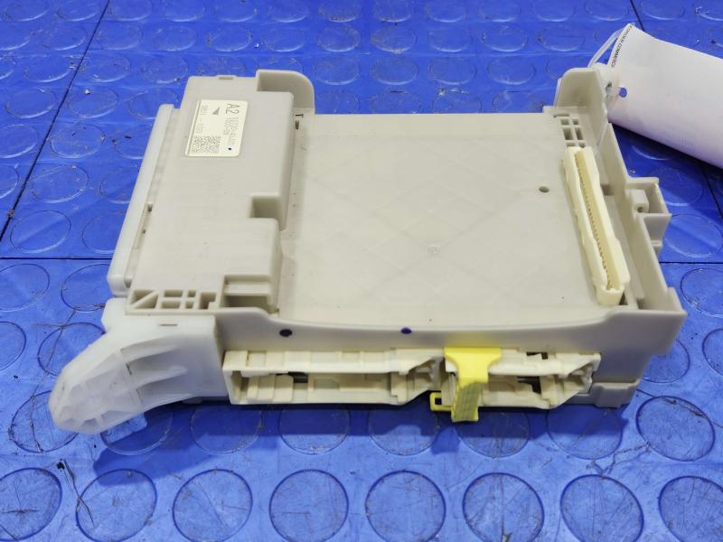 2010 Lexus RX350 RX450H Cabin Fuse Box