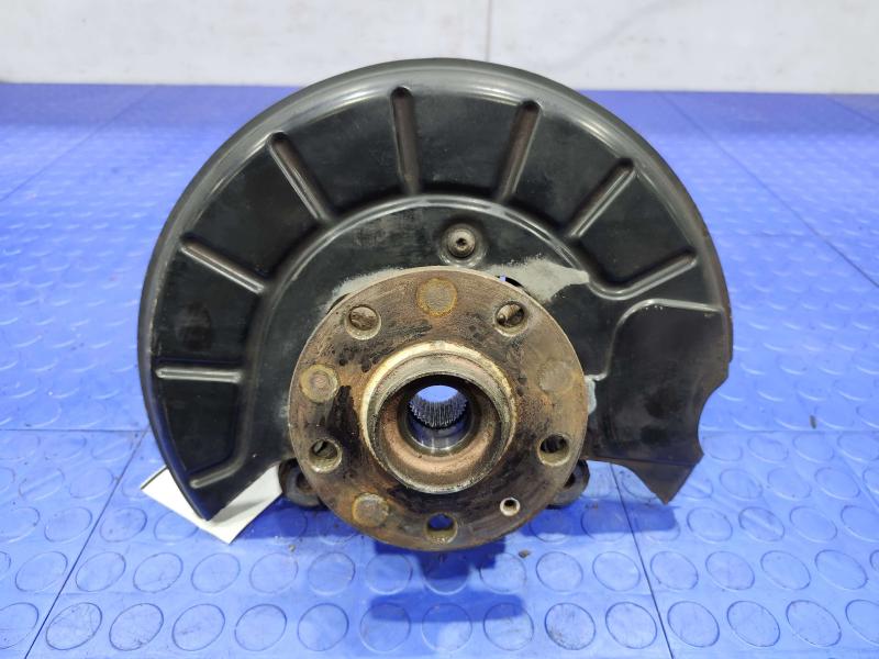 2018 Volkswagen Passat Spindle Knuckle Front