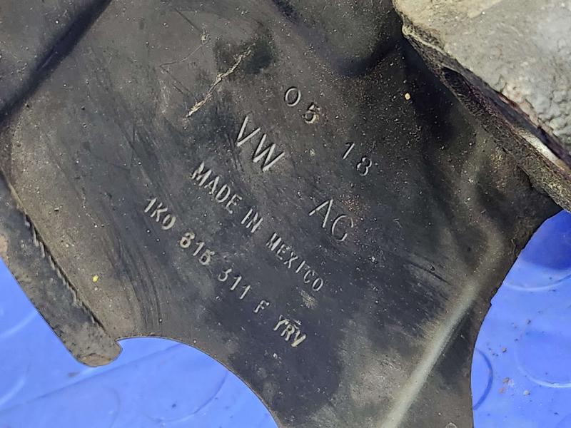 2018 Volkswagen Passat Spindle Knuckle Front