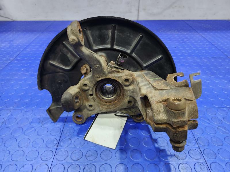 2018 Volkswagen Passat Spindle Knuckle Front