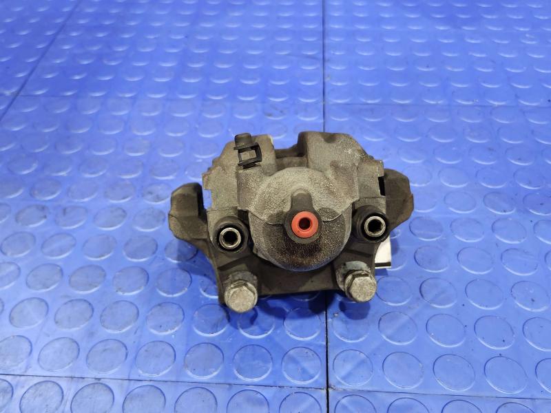 2008 BMW 128i Caliper