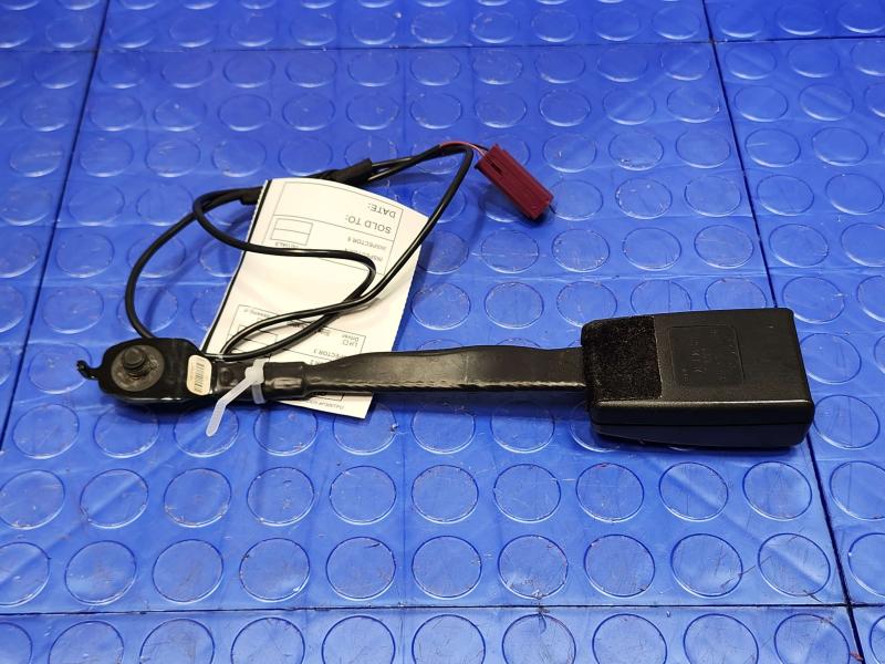 2014 Ford Focus Front Seat Belt