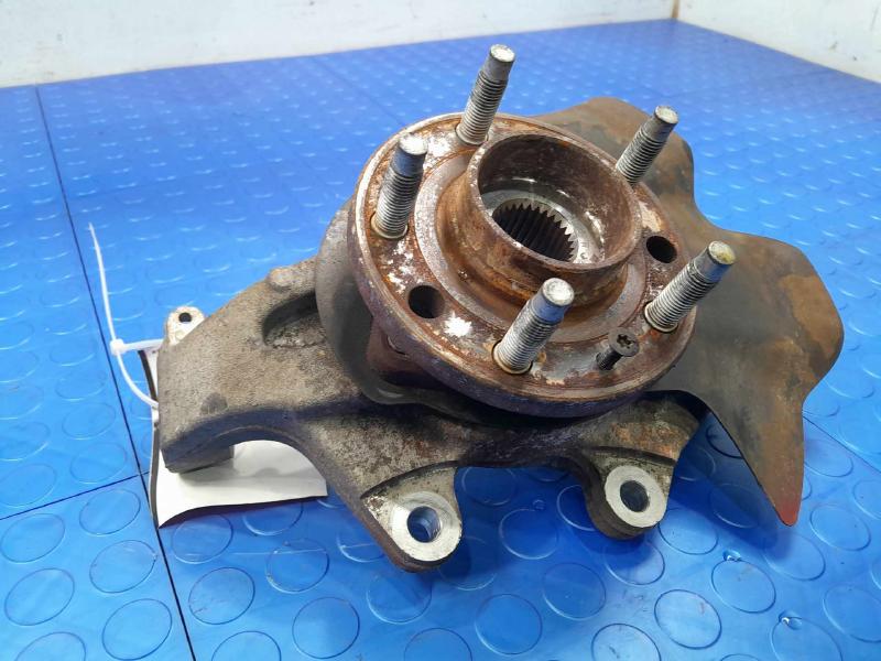2007 Pontiac Solstice Rear Knuckle/Stub Axle