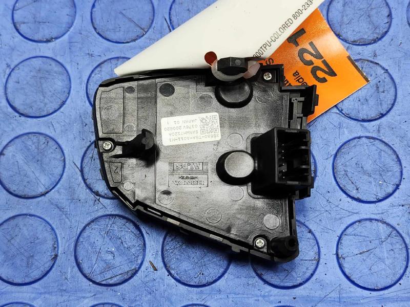 2016-2019 Honda Civic Steering Wheel Audio Remote Switch OEM 35880-TBA-A41