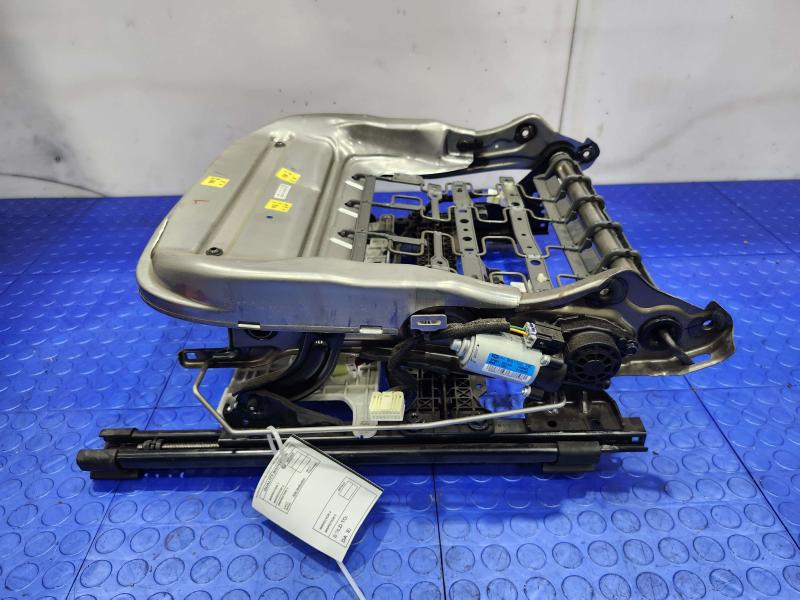 2022 Hyundai Sonata Seat Track