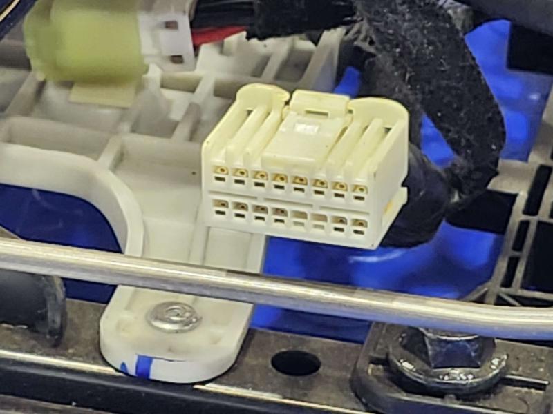 2022 Hyundai Sonata Seat Track