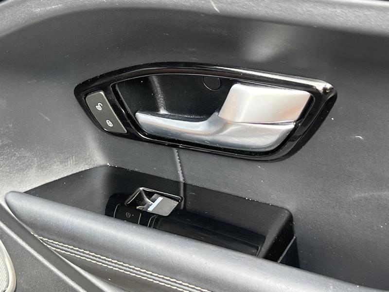 2012 Land Rover Evoque Front Door Trim Panel