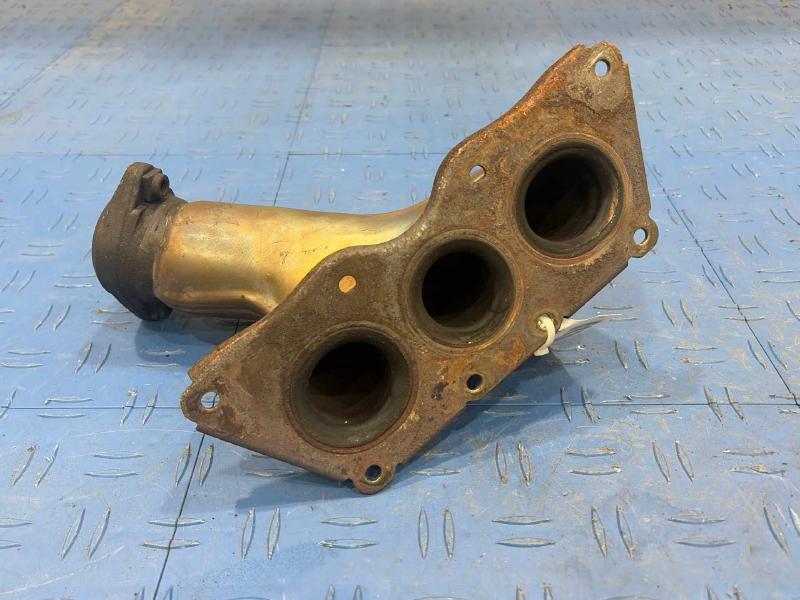 2013 Mercedes E-Class Exhaust Manifold