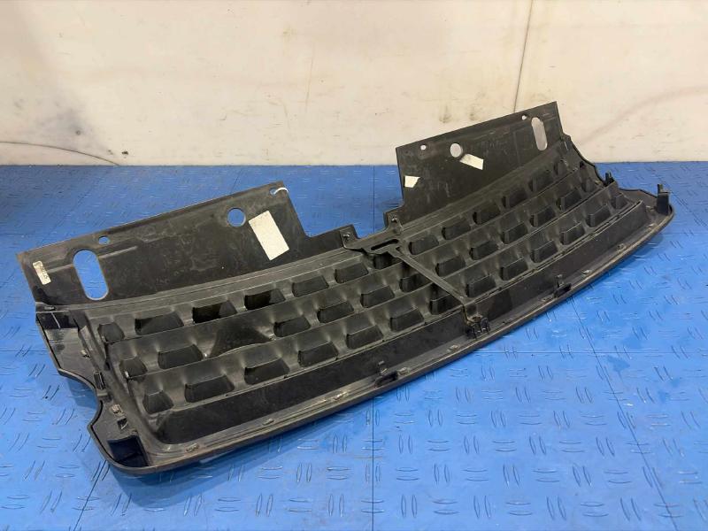 2016 Land Rover Range Rov Grille