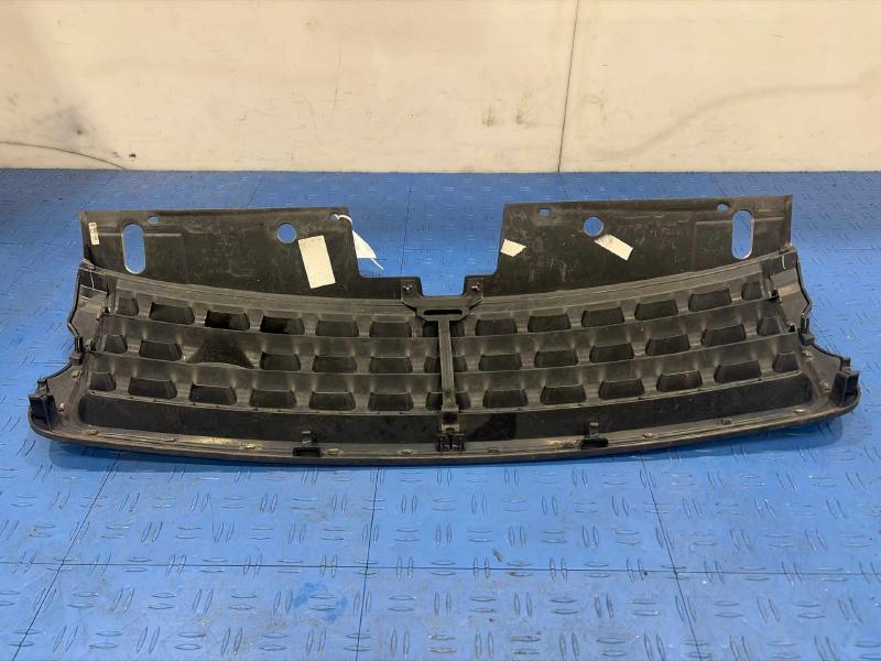 2016 Land Rover Range Rov Grille