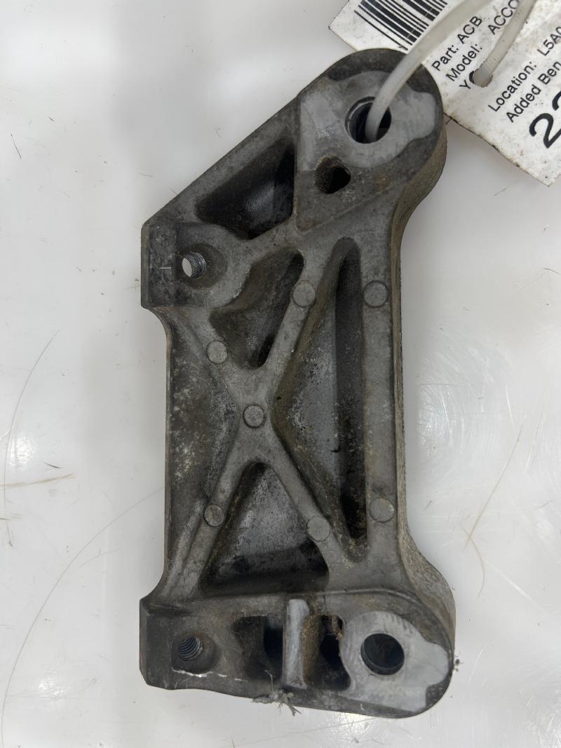 2007 Honda Accord A/C Compressor Bracket