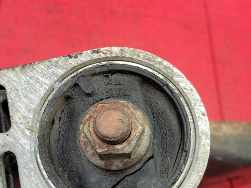 2008-2010 Saturn Vue Front Lower Control Arm Left Driver Side OEM 25848407 ,LH