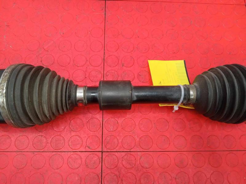 2016 Chrysler 200 Axle Shaft