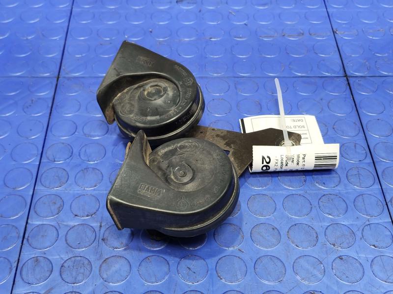 2009-2014 Ford F-150 Dual Note Horn Assembly Genuine OEM 9L3Z13832A