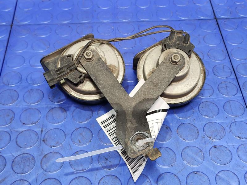 2009-2014 Ford F-150 Dual Note Horn Assembly Genuine OEM 9L3Z13832A