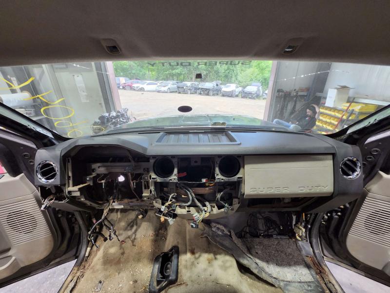 2008 Ford F-250 Super Duty Dash Panel