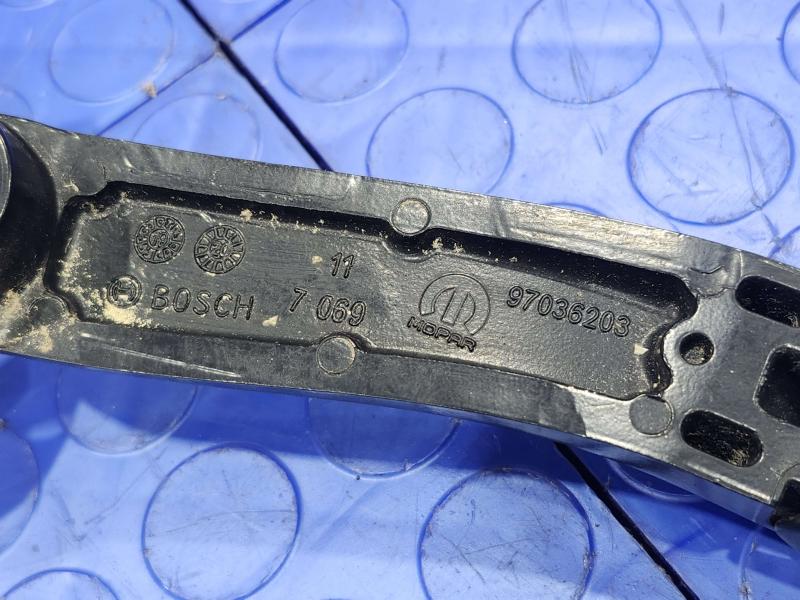 2020 Jeep Renegade Wiper Arm