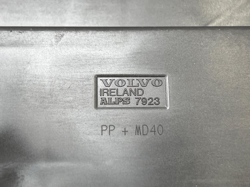 2012 Volvo XC60 Audio & Visual Equip.(Radio)