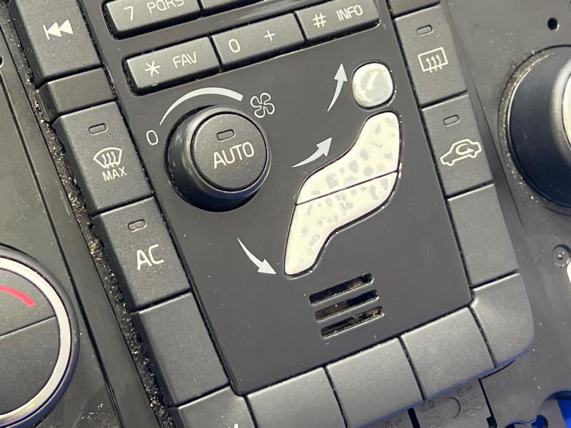 2012 Volvo XC60 Audio & Visual Equip.(Radio)