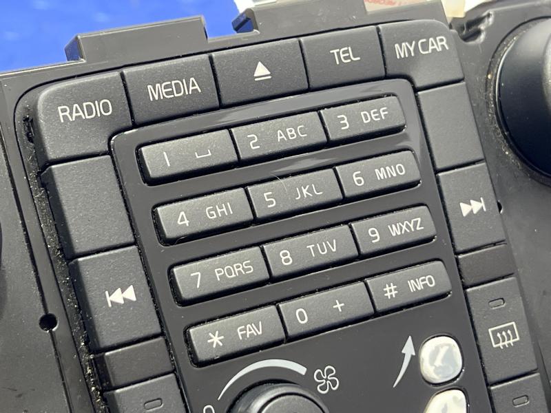 2012 Volvo XC60 Audio & Visual Equip.(Radio)