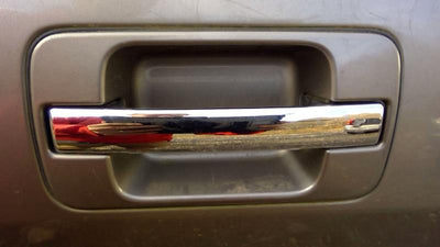 2000 - 2002 Isuzu Trooper Rear Door Handle Assembly LH Driver Side OEM 8972909871