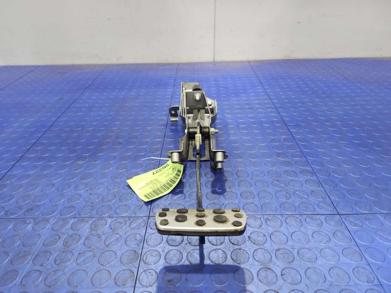 2017-2019 Subaru Impreza Brake Pedal Assembly Genuine OEM Part 36012FL01A