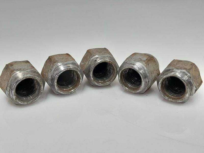 2008 Subaru Impreza Lug Nuts