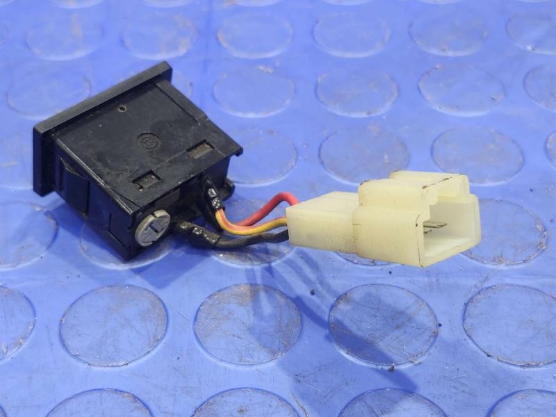 1988-1993 Isuzu NPR Cargo Box Light Switch OEM Genuine Dash Control W/ Pigtail