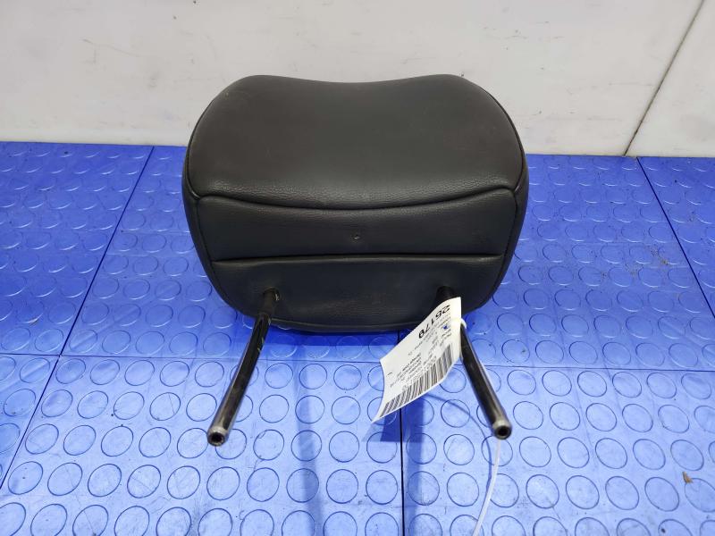 2008 Subaru Legacy Headrest