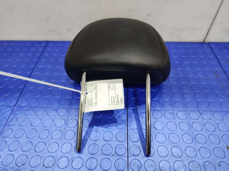 2008 Subaru Legacy Headrest