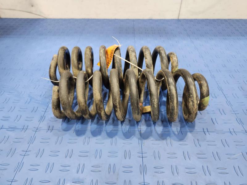 2012 Ford F-250 Super Duty Coil/Air Spring