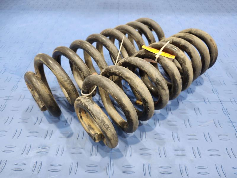 2012 Ford F-250 Super Duty Coil/Air Spring