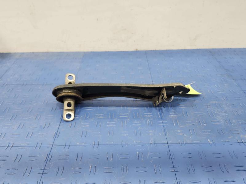 2015 Chrysler 200 Lower Control Arm Rr