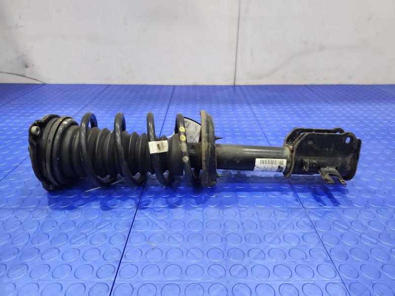 2020 Jeep Renegade Strut Assembly