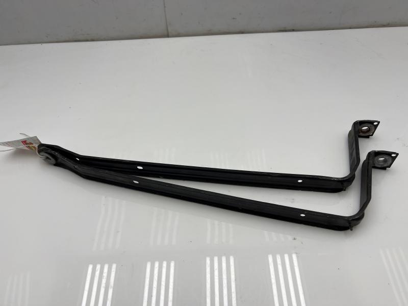 2010 Mercedes E-Class Fuel Tank Strap