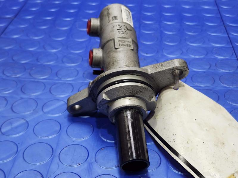 2018-2024 Toyota Camry Brake Master Cylinder Assembly Genuine OEM 4720106510