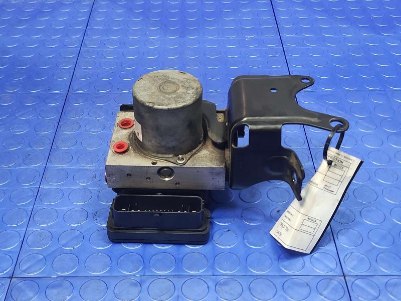 2018 Ford F-150 ABS Anti Lock Brake Pump Modulator Assembly JL342B373AK