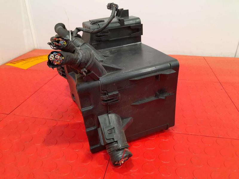 2013-2023 Infiniti QX56 QX80 Engine Fuse Box Relay Junction Block OEM