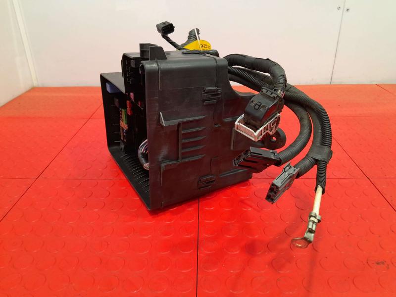 2013-2023 Infiniti QX56 QX80 Engine Fuse Box Relay Junction Block OEM