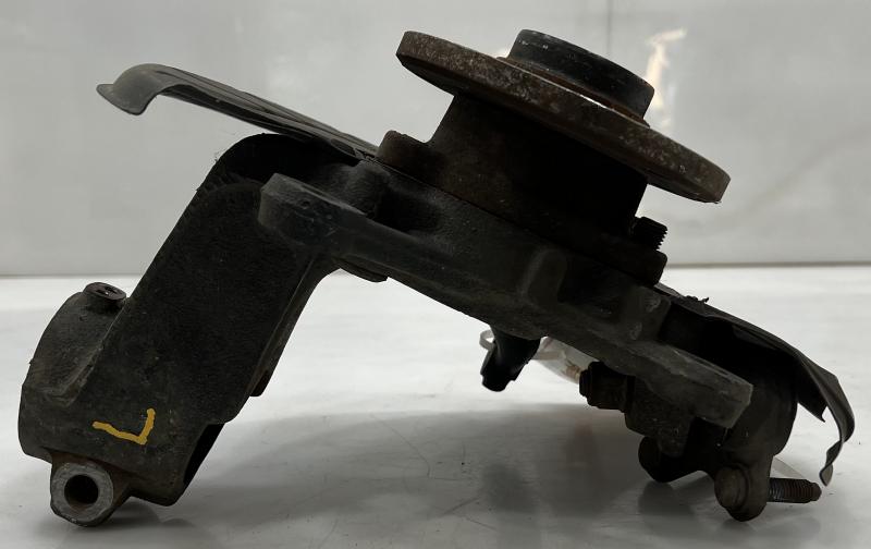 2013 Volkswagen Passat Spindle Knuckle Front