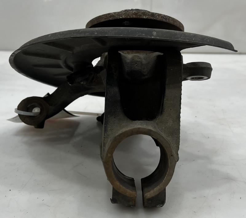 2013 Volkswagen Passat Spindle Knuckle Front