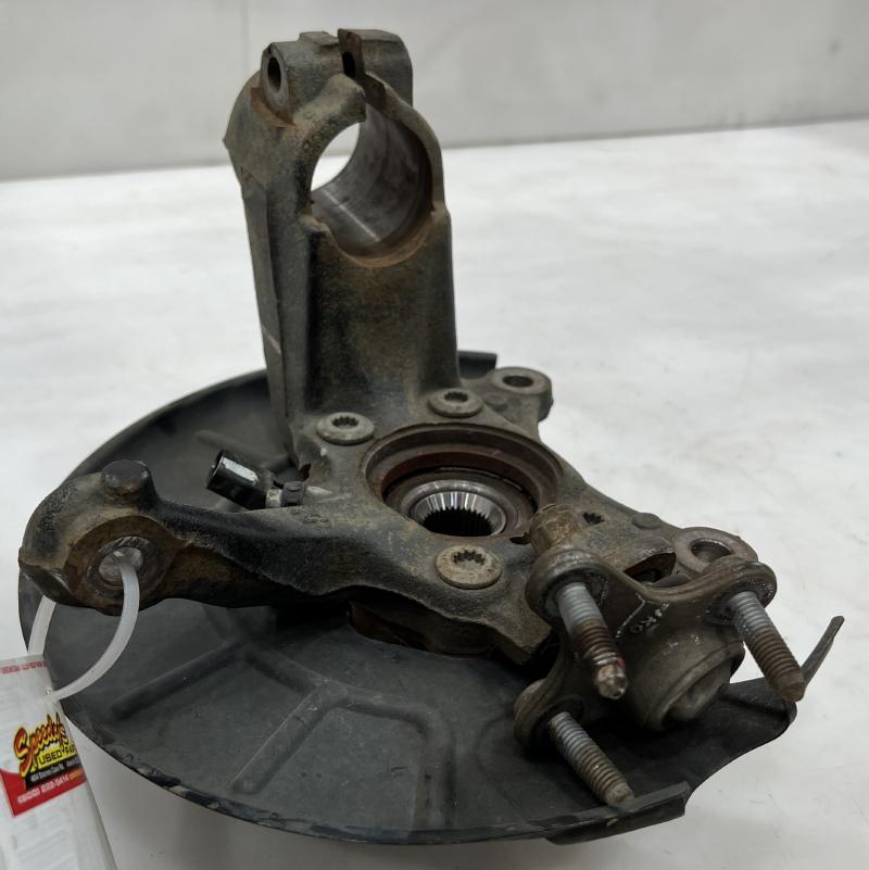 2013 Volkswagen Passat Spindle Knuckle Front