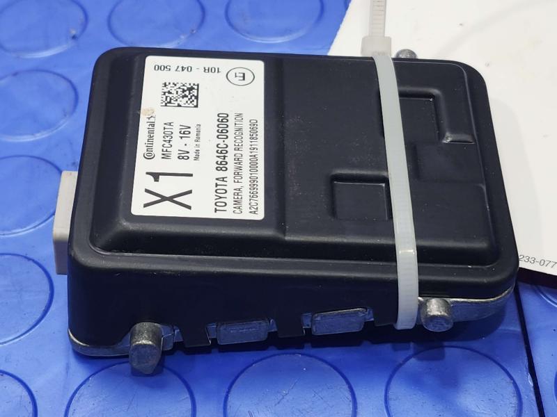 2018-2020 Toyota Camry Windshield Forward Recognition Camera OEM 8646C-06060