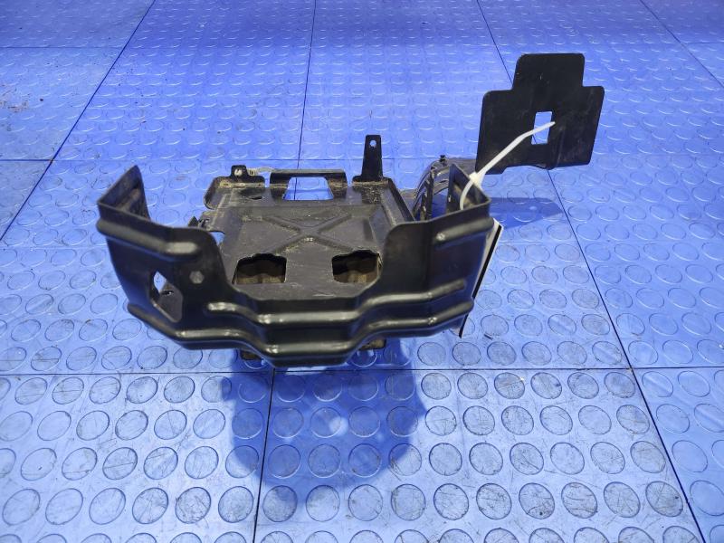 2017 Chevrolet Malibu Battery Tray