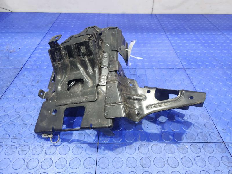 2017 Chevrolet Malibu Battery Tray