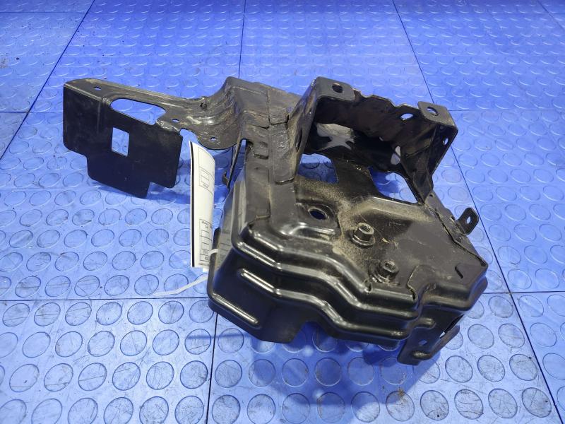 2017 Chevrolet Malibu Battery Tray