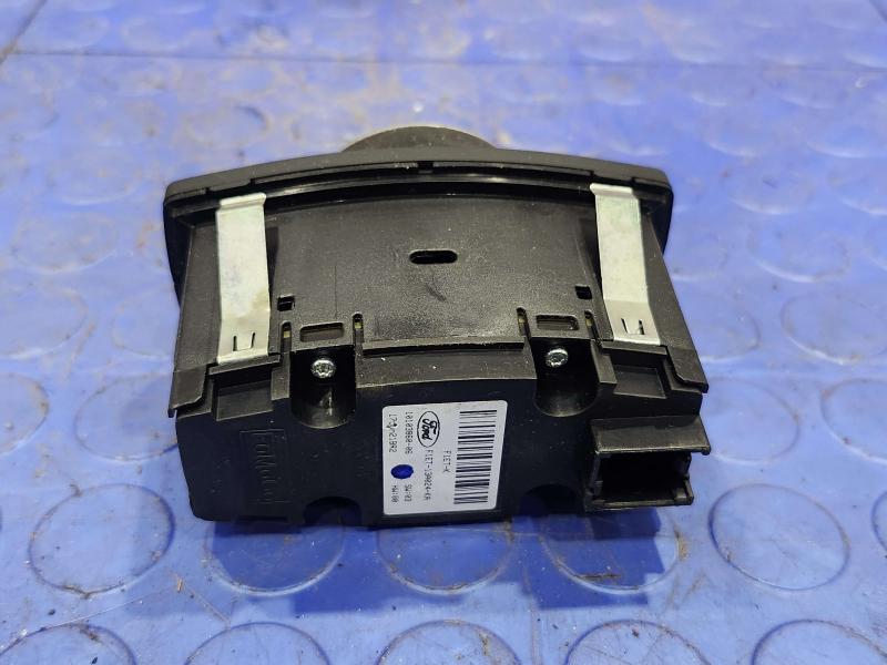 2017 Ford Focus Headlight Switch (Dash Mtd)